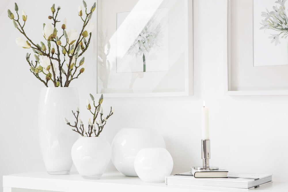 115279 Vase Glas weiß Kugelvase rund Opalglas Dekovase Tischvase MOON von Fink Living
