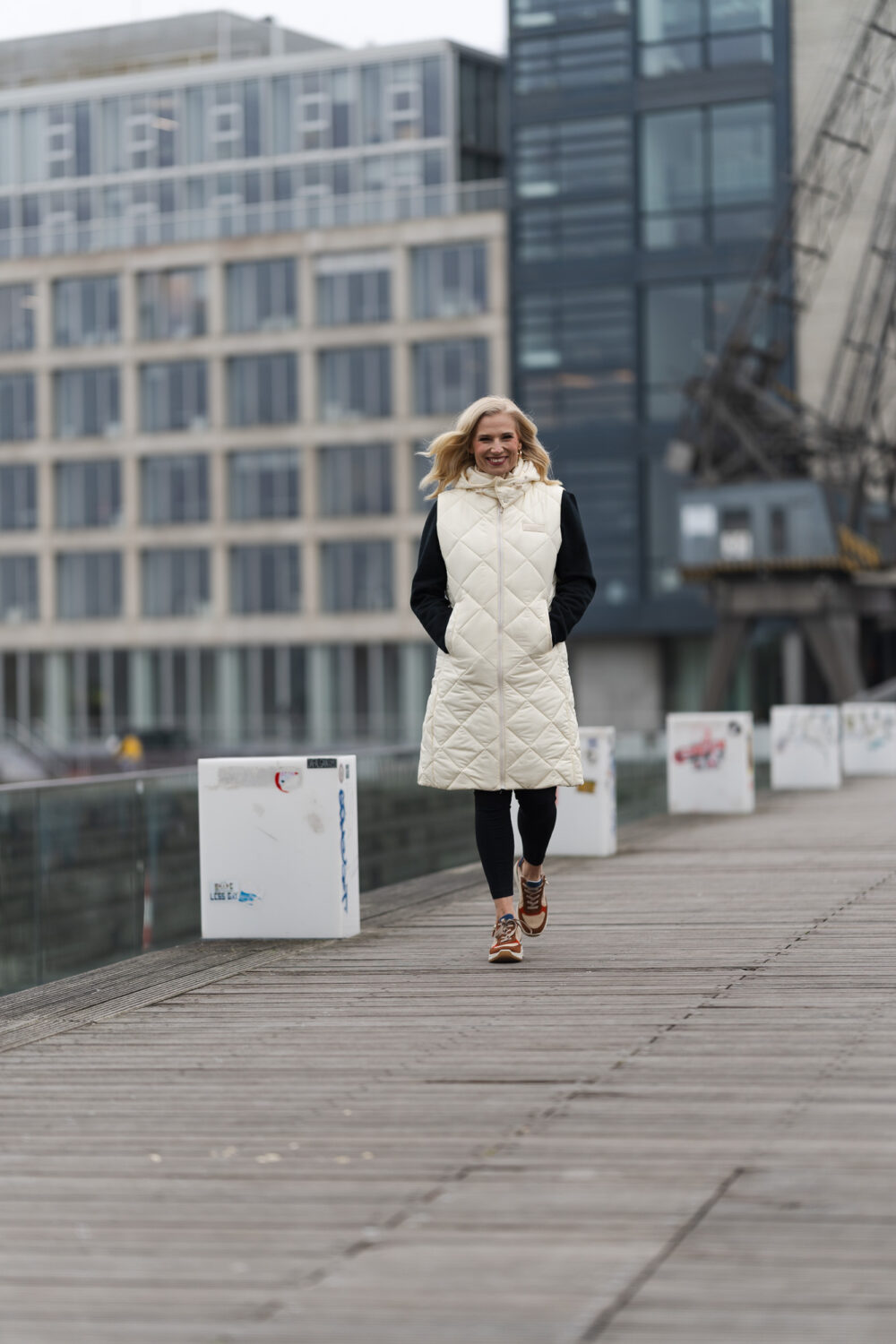 Lange Steppweste in winter-white von missforty germany winter white #missforty#