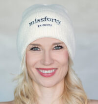 BEANIEIV Damen Strickmütze Beanie Strickbeanie Frauengeschenk Geschenkbox weiß ivory